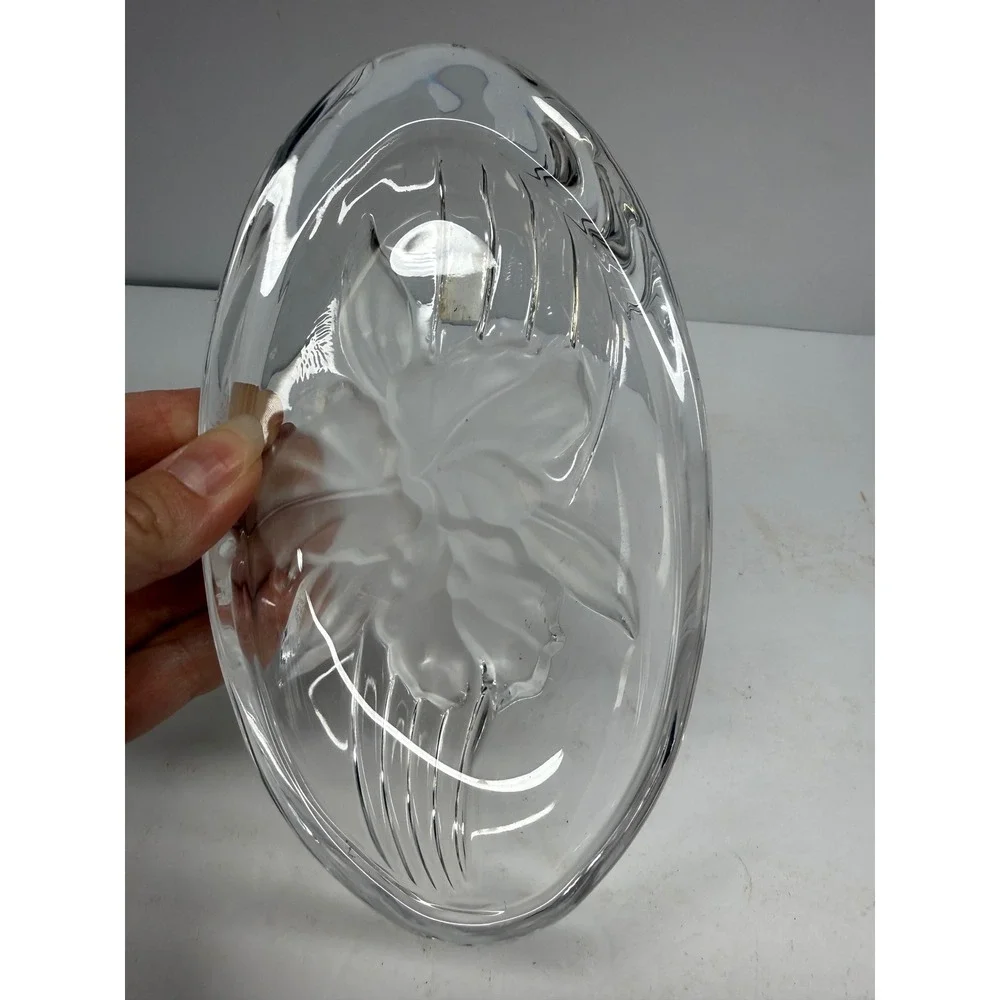 Studio Nova Japan Crystal Oval Bowl Frosted Poinsettia Floral Glass Dish 8 inch